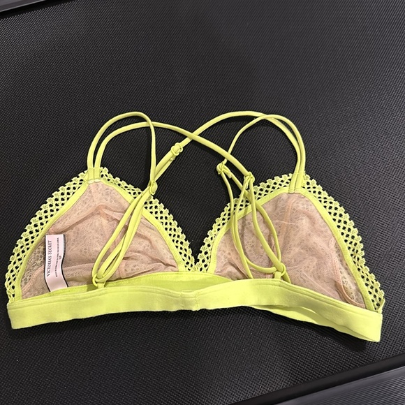 Bra - Picture 2 of 4